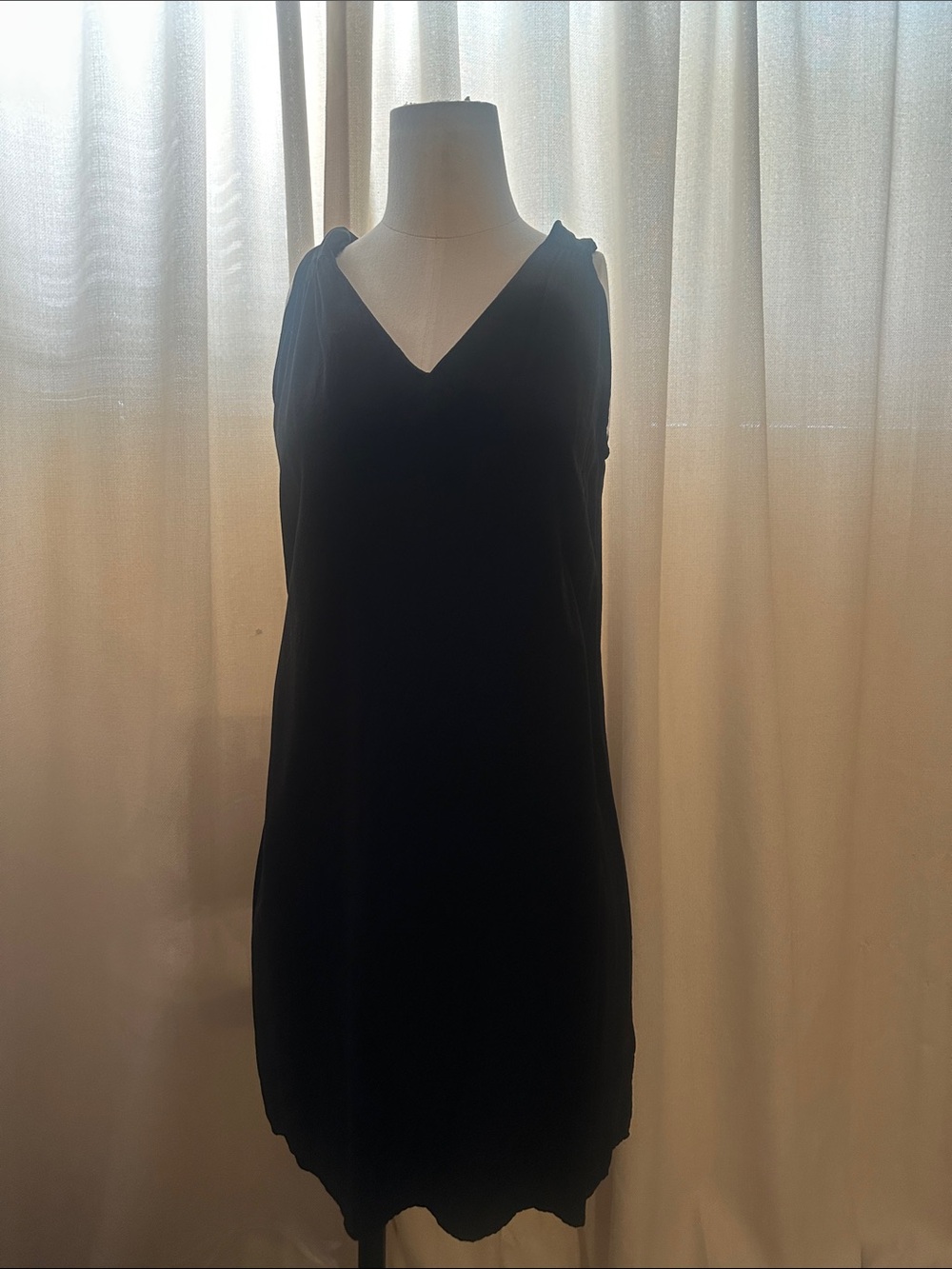 Old Navy Black Midi V-Neck Dress